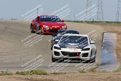 media/Apr-30-2022-CalClub SCCA (Sat) [[98b58ad398]]/Group 2/Race (Grapevine)/